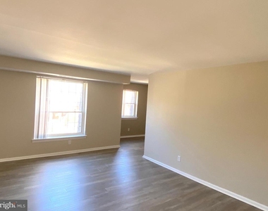 4000 Gypsy Lane - Photo Thumbnail 9