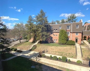 4000 Gypsy Lane - Photo Thumbnail 3