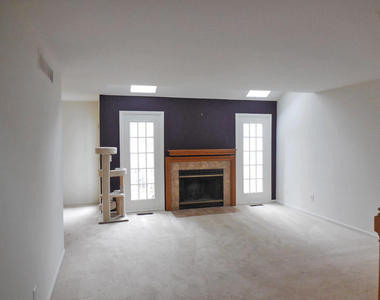 4314 Hillside Drive - Photo Thumbnail 2