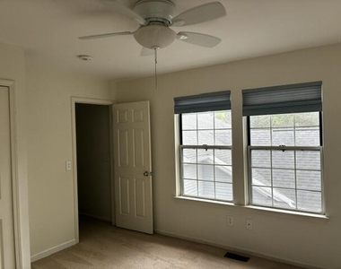 4314 Hillside Drive - Photo Thumbnail 18