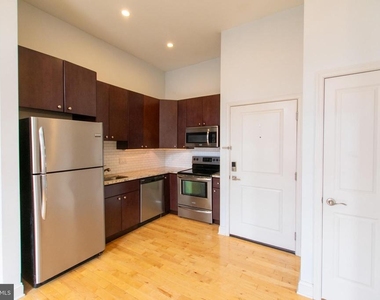 427 Monroe Street - Photo Thumbnail 9