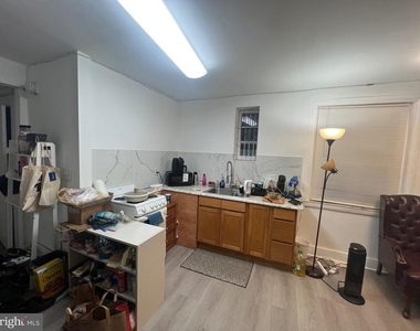1115 Walnut Street - Photo Thumbnail 10