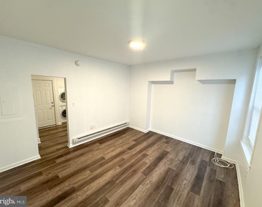 2325 N 16th Street - Photo Thumbnail 5