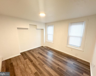 2325 N 16th Street - Photo Thumbnail 4