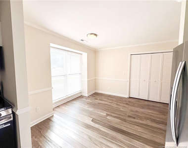 499 Coronation Drive - Photo Thumbnail 9