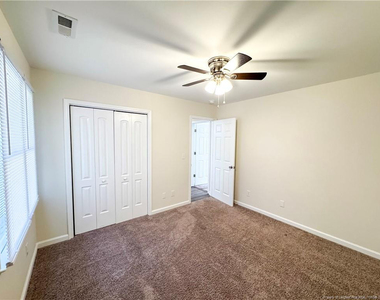 499 Coronation Drive - Photo Thumbnail 17