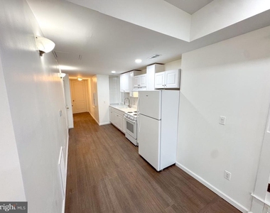 910 N 41st Street - Photo Thumbnail 1