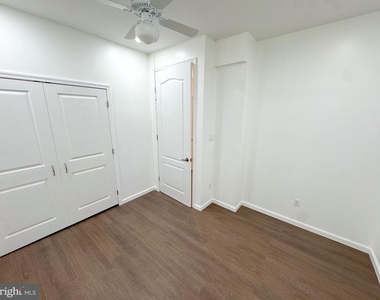 910 N 41st Street - Photo Thumbnail 5