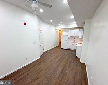 910 N 41st Street - Photo Thumbnail 1