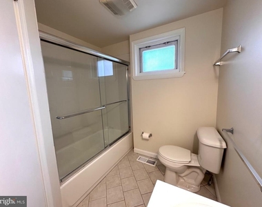 4444 Richmond Street - Photo Thumbnail 11