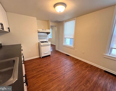 4444 Richmond Street - Photo Thumbnail 9