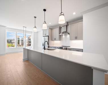 1143 Booth Park Boulevard - Photo Thumbnail 4