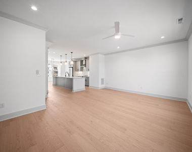 1143 Booth Park Boulevard - Photo Thumbnail 8