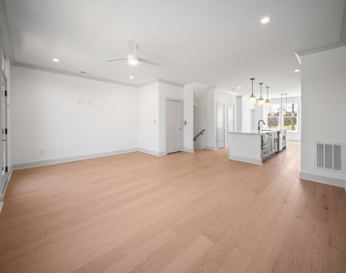 1143 Booth Park Boulevard - Photo Thumbnail 6