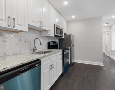 624 N 35th Street - Photo Thumbnail 1