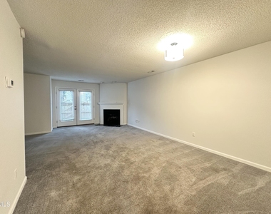 5620 Bridgetowne Way - Photo Thumbnail 3