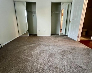 100 E Mt Vernon Unit 1 - Photo Thumbnail 8