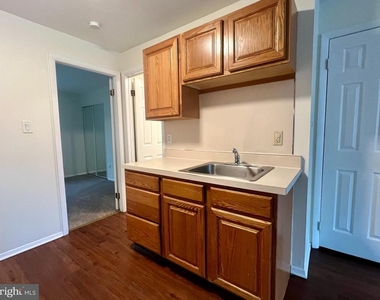 100 E Mt Vernon Unit 1 - Photo Thumbnail 5