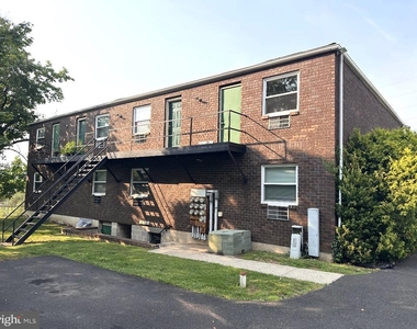 100 E Mt Vernon Unit 1 - Photo Thumbnail 1