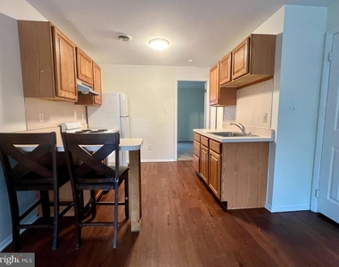 100 E Mt Vernon Unit 1 - Photo Thumbnail 4