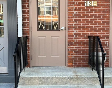 138 W Market Street - Photo Thumbnail 1