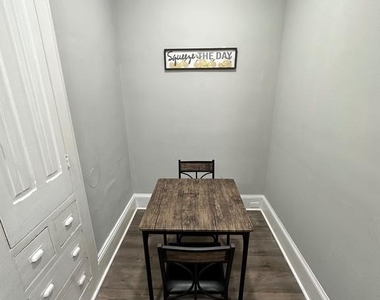 242 Grant Street - Photo Thumbnail 7