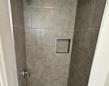242 Grant Street - Photo Thumbnail 9