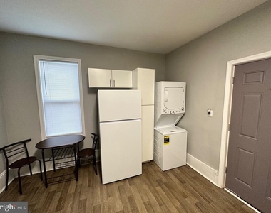 242 Grant Street - Photo Thumbnail 6