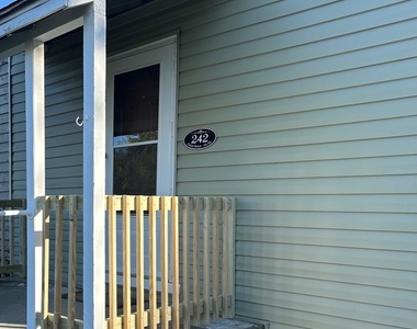 242 Grant Street - Photo Thumbnail 1