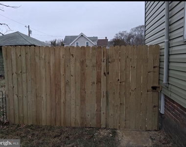 242 Grant Street - Photo Thumbnail 13