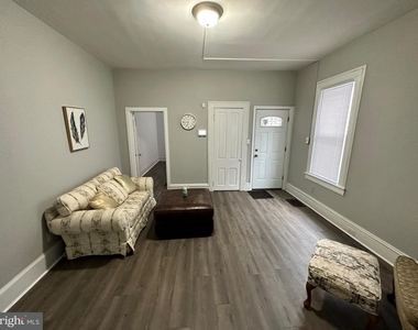 242 Grant Street - Photo Thumbnail 4
