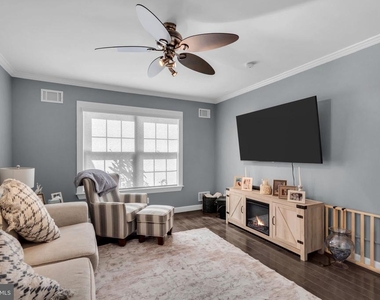 375 Kildare Drive - Photo Thumbnail 13