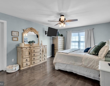 375 Kildare Drive - Photo Thumbnail 17