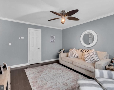 375 Kildare Drive - Photo Thumbnail 12