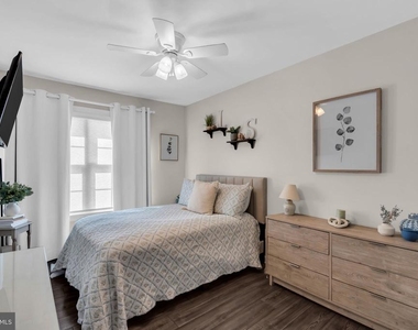 375 Kildare Drive - Photo Thumbnail 18