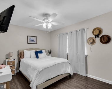 375 Kildare Drive - Photo Thumbnail 21
