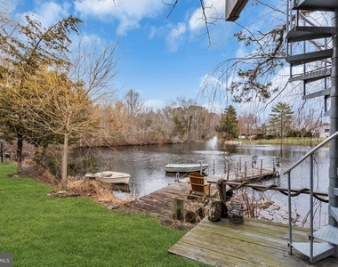 375 Kildare Drive - Photo Thumbnail 2