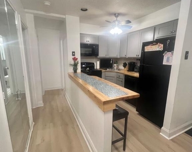 101 S Raleigh Avenue - Photo Thumbnail 1