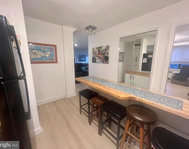 101 S Raleigh Avenue - Photo Thumbnail 5