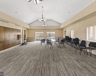 10620 Weymouth Street - Photo Thumbnail 28
