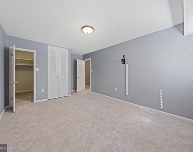 10620 Weymouth Street - Photo Thumbnail 16