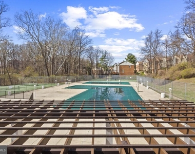 10620 Weymouth Street - Photo Thumbnail 31