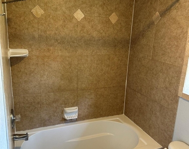 2743 Maple Tree Rd - Photo Thumbnail 17