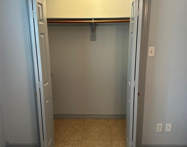 2743 Maple Tree Rd - Photo Thumbnail 11