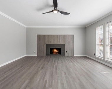 2226 Nantucket Dr - Photo Thumbnail 14