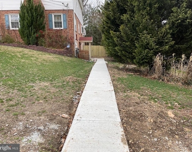 2016 Gatewood Place - Photo Thumbnail 1