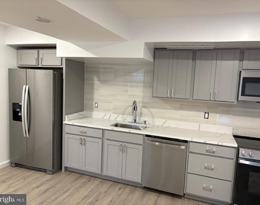 2016 Gatewood Place - Photo Thumbnail 3