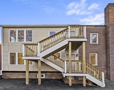 4535 Avondale Street - Photo Thumbnail 7