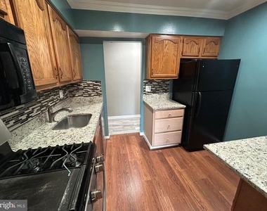 6085 Majors Lane - Photo Thumbnail 2