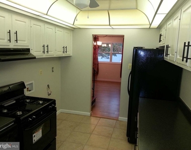 326 Garner Avenue - Photo Thumbnail 14
